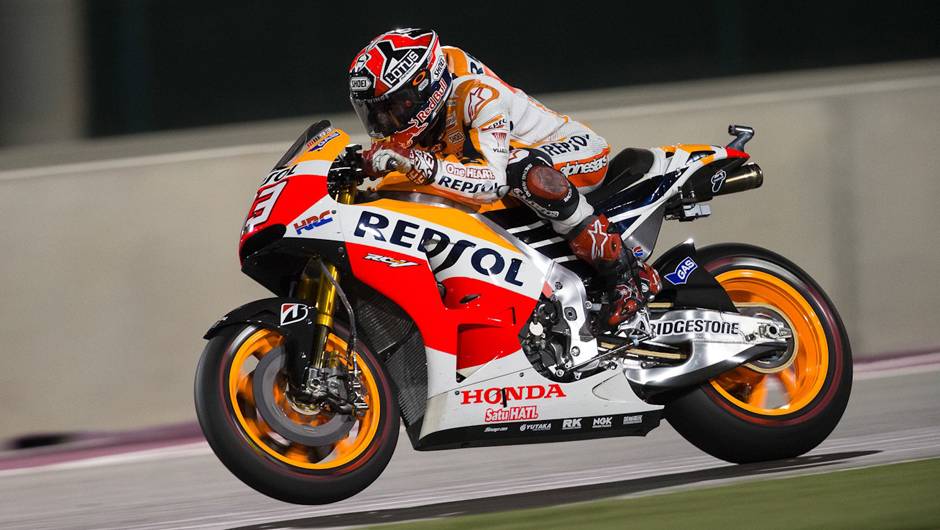 Galeria de Quatro Rodas da MotoGP - Catar (domingo) | <a href="https://beta-develop.quatrorodas.abril.com.br/moto/noticias/prova-disputada-marquez-segura-pressao-rossi-vence-catar-777551.shtml" rel="migration">Leia mais</a>