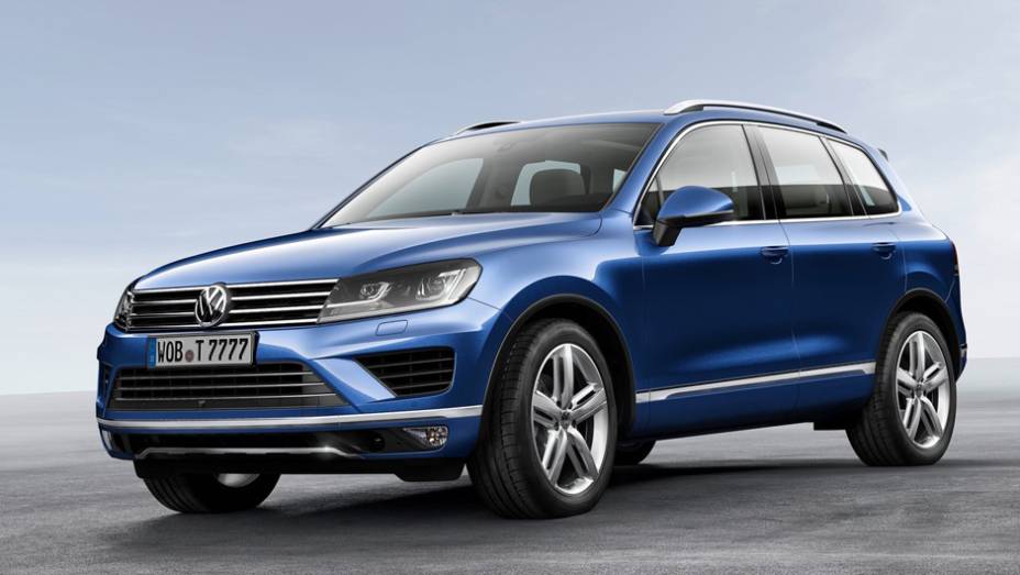 VW apresentou em Pequim o reestilizado Touareg. | <a href="https://beta-develop.quatrorodas.abril.com.br/noticias/saloes/pequim-2014/vw-reestiliza-touareg-780066.shtml" rel="migration">Leia mais</a>