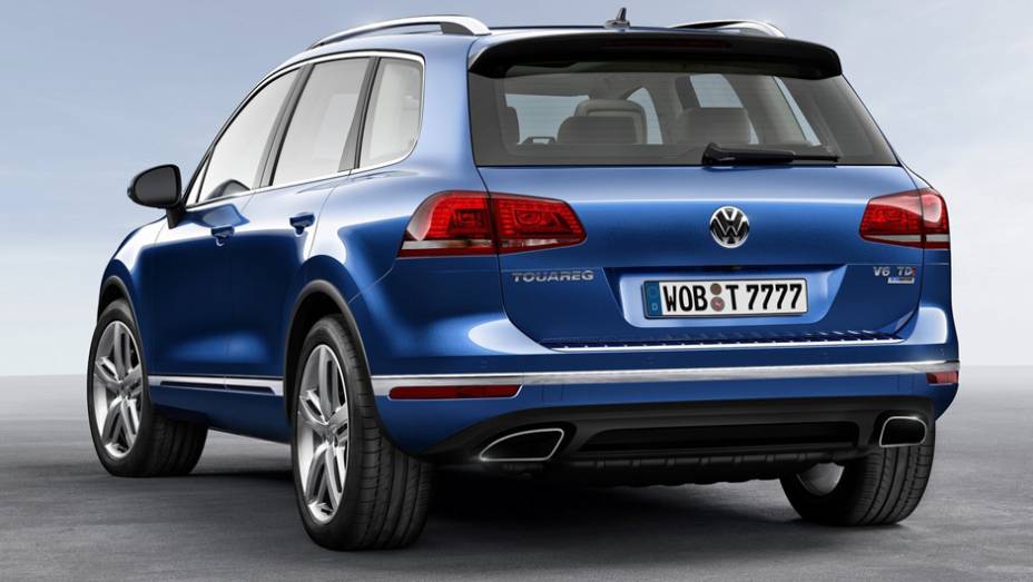 Os para-choques tem novo desenho. | <a href="https://beta-develop.quatrorodas.abril.com.br/noticias/saloes/pequim-2014/vw-reestiliza-touareg-780066.shtml" rel="migration">Leia mais</a>