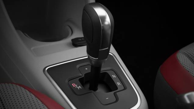 A nova transmiss&atilde;o &eacute; a primeira oferecida em um modelo com motor 1.0 no pa&iacute;s, e tamb&eacute;m a mais barata do pa&iacute;s | <a href="https://beta-develop.quatrorodas.abril.com.br/noticias/fabricantes/vw-up-ganha-versao-duas-portas-cambio-i-motion-780612.shtml" rel="migration">Leia mais</a>