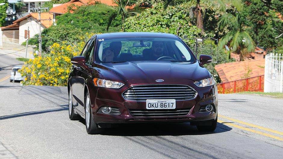 A diferença de R$ 20 mil no valor da versão Flex para a top Titanium não se reflete tanto na lista de equipamentos | <a href="https://beta-develop.quatrorodas.abril.com.br/carros/lancamentos/ford-fusion-2-5-flex-734482.shtml" rel="migration">Leia mais</a> A diferença de R$ 20 mil no valor da versão Flex para a top Titanium não se reflete tanto na lista de equipamentos | <a href="https://beta-develop.quatrorodas.abril.com.br/carros/lancamentos/ford-fusion-2-5-flex-734482.shtml" rel="migration">Leia mais</a>