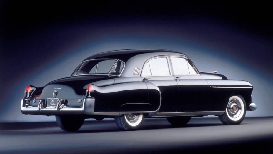 Cadillac Sixty Special: Clássico de 38, ele voltou dez anos depois com as primeiras barbatanas, como parte da linha Fleetwood. Mas dificilmente algum americano vá reconhecê-lo como uma versão desse modelo