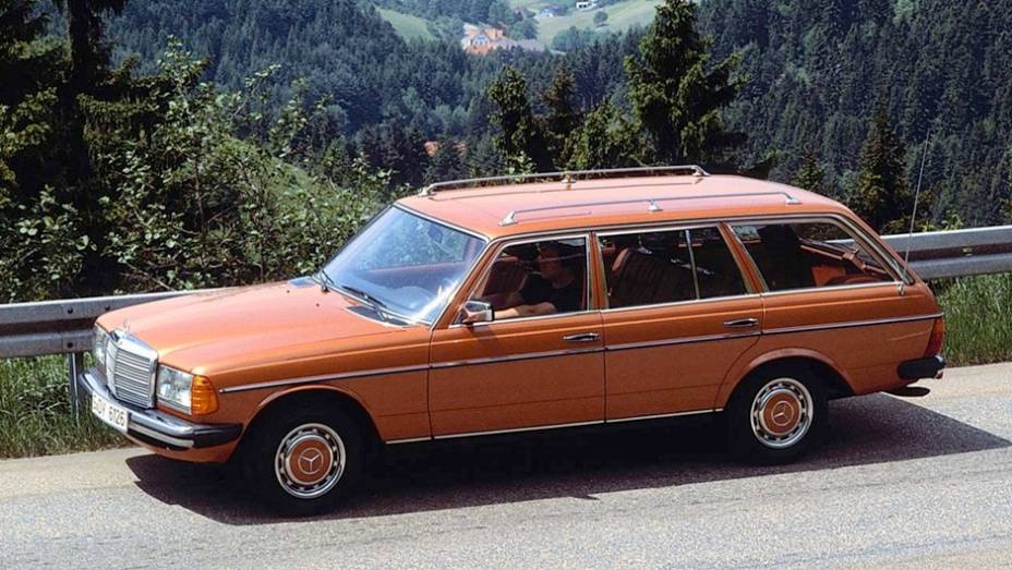 Mercedes Classe E: A primeira perua da Mercedes nasceu com a geração W123 do Classe E, que durou de 1978 a 1986. Ela ofuscou o sedã e o cupê da linha graças ao seriado Casal 20, sucesso da TV na época