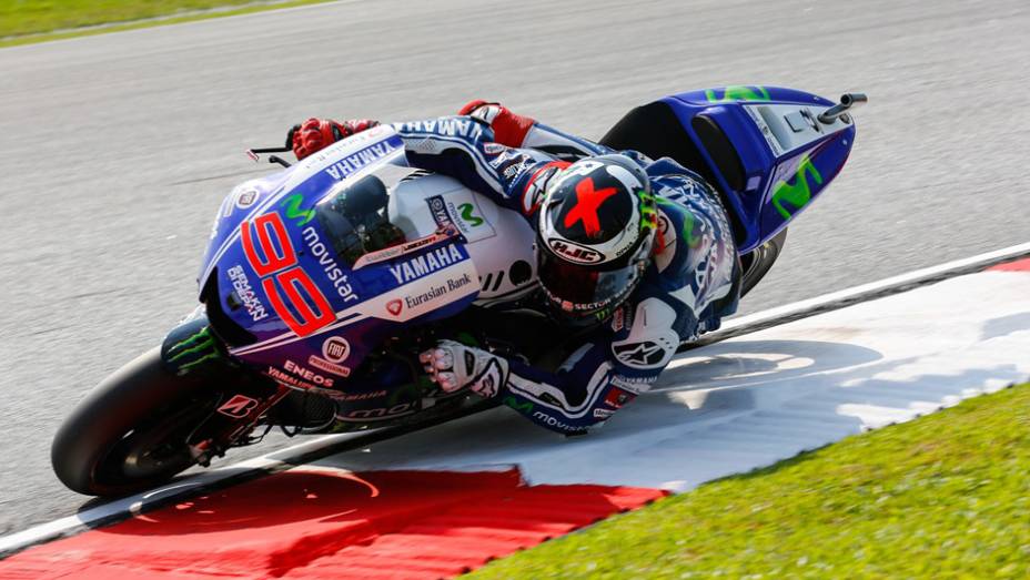 Lorenzo saltará em terceiro | <a href="https://beta-develop.quatrorodas.abril.com.br/moto/noticias/motogp-marquez-crava-pole-malasia-807785.shtml" rel="migration">Leia mais</a>