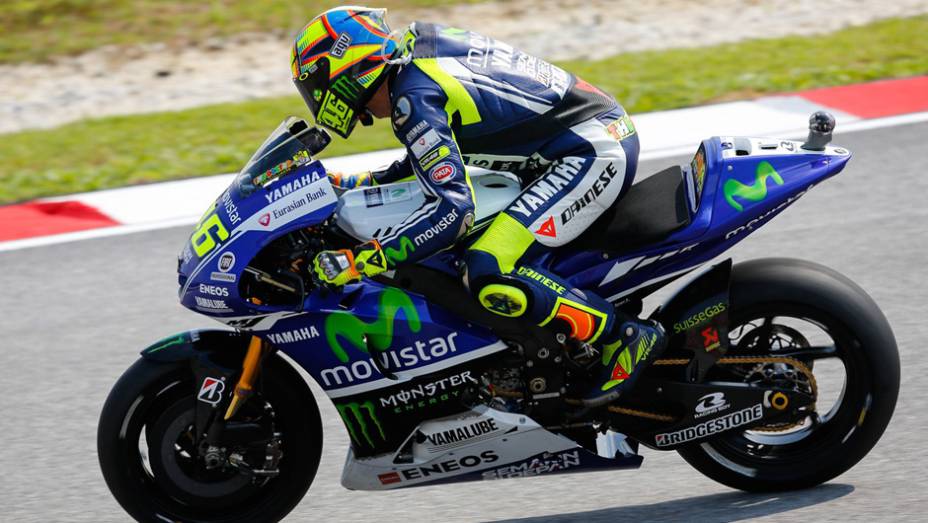 Rossi largará apenas em quinto. | <a href="https://beta-develop.quatrorodas.abril.com.br/moto/noticias/motogp-marquez-crava-pole-malasia-807785.shtml" rel="migration">Leia mais</a>