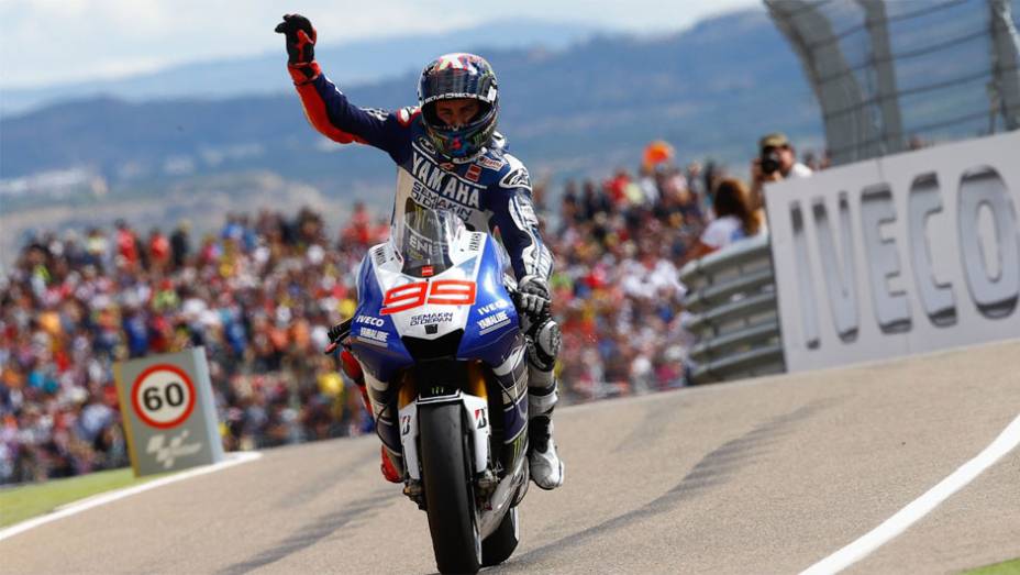 Jorge Lorenzo conquistou o segundo lugar | <a href="https://beta-develop.quatrorodas.abril.com.br/moto/noticias/motogp-polemica-marquez-vence-aragon-755576.shtml" rel="migration">Leia mais</a>