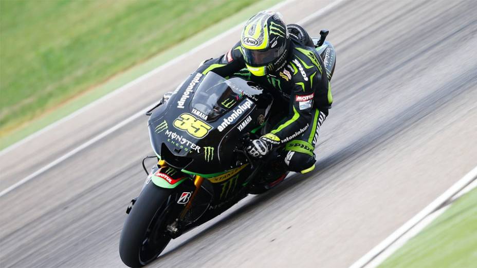 Cal Crutchlow ficou apenas com o sexto lugar | <a href="https://beta-develop.quatrorodas.abril.com.br/moto/noticias/motogp-polemica-marquez-vence-aragon-755576.shtml" rel="migration">Leia mais</a>