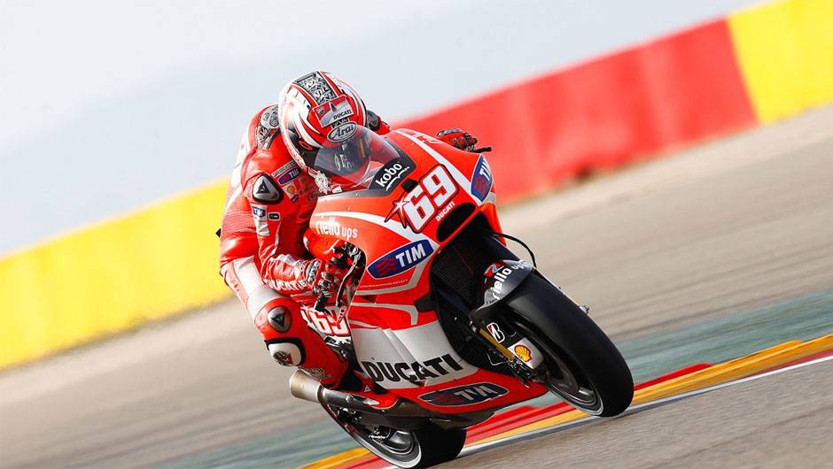 Nicky Hayden foi o nono | <a href="https://beta-develop.quatrorodas.abril.com.br/moto/noticias/motogp-polemica-marquez-vence-aragon-755576.shtml" rel="migration">Leia mais</a>