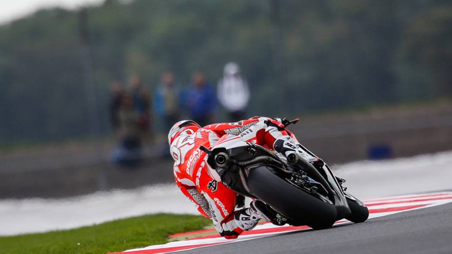 Dovizioso consegue mais uma boa posição | <a href="https://beta-develop.quatrorodas.abril.com.br/moto/noticias/marquez-pole-pela-decima-vez-798477.shtml" rel="migration">Leia mais</a> Dovizioso consegue mais uma boa posição | <a href="https://beta-develop.quatrorodas.abril.com.br/moto/noticias/marquez-pole-pela-decima-vez-798477.shtml" rel="migration">Leia mais</a>