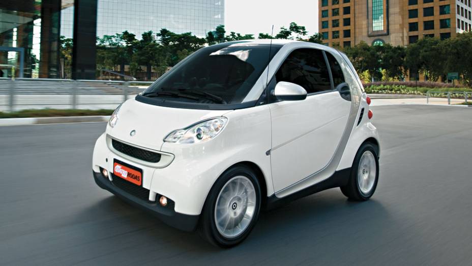 O ForTwo rodou 40,6% dos 60 000 km na cidade | <a href="https://beta-develop.quatrorodas.abril.com.br/blogs/longaduracao/2011/04/25/smart-fortwo/" rel="migration">Leia mais</a>