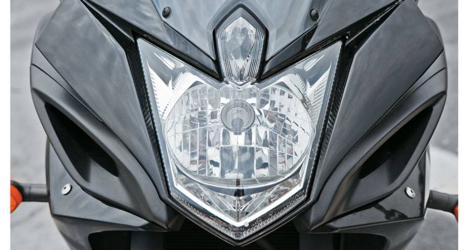 Um farol em Forma de escudo. Um farol em Forma de escudo.