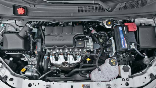 Motor 1.4 8v tem 102 cv de pot&ecirc;ncia.
