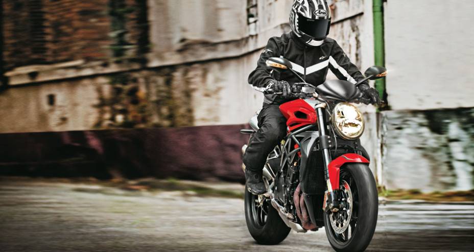 A Brutale faz jus ao nome e causa um turbilh&atilde;o de adrenalina.