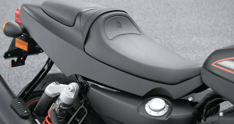 Banco cafe racer e tampa do tanque de óleo Banco cafe racer e tampa do tanque de óleo