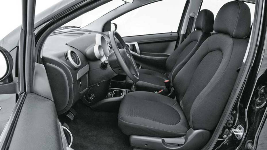 Engenharia brasileira alterou o acabamento interno... | <a href="https://beta-develop.quatrorodas.abril.com.br/salao-do-automovel/2012/carros/j2-703930.shtml" rel="migration">Leia mais</a> Engenharia brasileira alterou o acabamento interno... | <a href="https://beta-develop.quatrorodas.abril.com.br/salao-do-automovel/2012/carros/j2-703930.shtml" rel="migration">Leia mais</a>