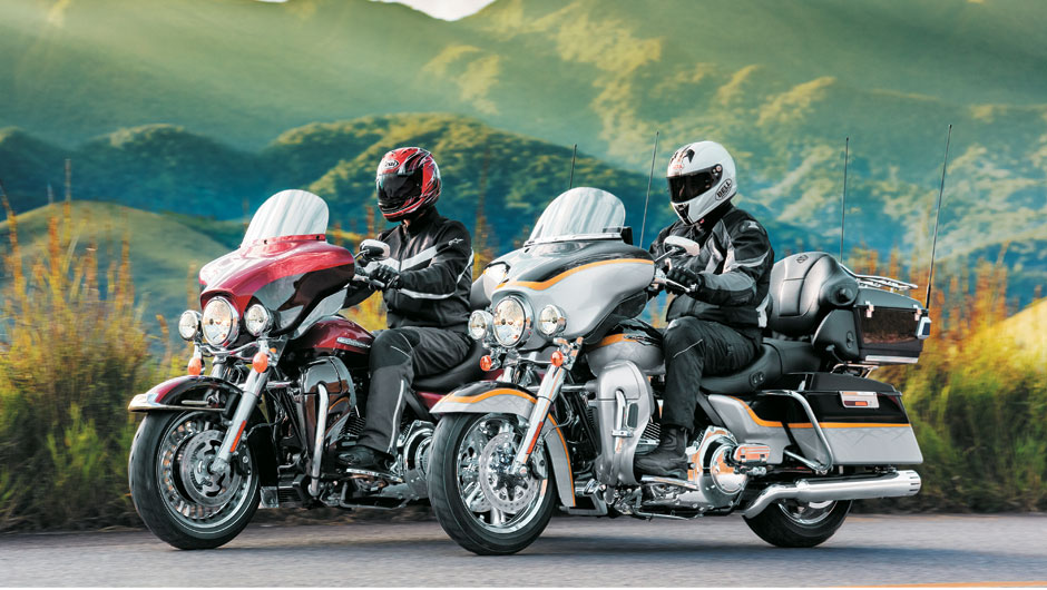 Ultra Classic Electra Glide CVO x Electra Glide Ultra Limited