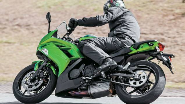 Lado direito é menos impressionante: sem curvas na balança | <a href="https://beta-develop.quatrorodas.abril.com.br/moto/testes/kawasaki-ninja-650-702413.shtml" rel="migration">Leia mais</a> Lado direito é menos impressionante: sem curvas na balança | <a href="https://beta-develop.quatrorodas.abril.com.br/moto/testes/kawasaki-ninja-650-702413.shtml" rel="migration">Leia mais</a>