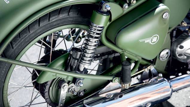 Reforçada e de acabamento rústico: militar | <a href="https://beta-develop.quatrorodas.abril.com.br/moto/testes/royal-enfield-classic-500-military-green-705420.shtml" rel="migration">Leia mais</a> Reforçada e de acabamento rústico: militar | <a href="https://beta-develop.quatrorodas.abril.com.br/moto/testes/royal-enfield-classic-500-military-green-705420.shtml" rel="migration">Leia mais</a>