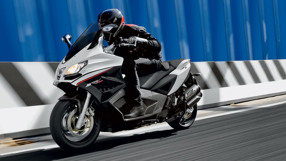 Aprilia SRV 850