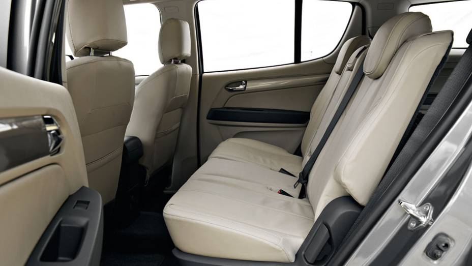 Encosto de cabeça e cinto de três pontos para todos | <a href="https://beta-develop.quatrorodas.abril.com.br/carros/testes/chevrolet-trailblazer-729755.shtml" rel="migration">Leia mais</a> Encosto de cabeça e cinto de três pontos para todos | <a href="https://beta-develop.quatrorodas.abril.com.br/carros/testes/chevrolet-trailblazer-729755.shtml" rel="migration">Leia mais</a>