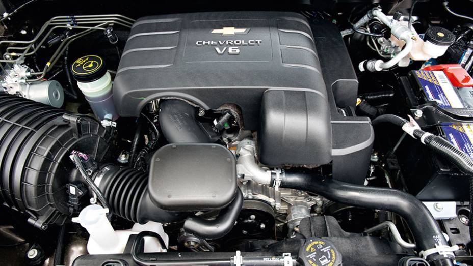 Motor a gasolina reduz o custo de compra e confere agilidade | <a href="https://beta-develop.quatrorodas.abril.com.br/carros/testes/chevrolet-trailblazer-729755.shtml" rel="migration">Leia mais</a>