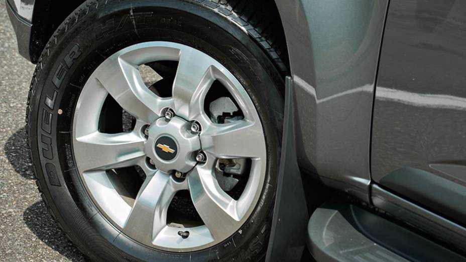 Ambas as versões contam com rodas de liga leve de série | <a href="https://beta-develop.quatrorodas.abril.com.br/carros/testes/chevrolet-trailblazer-729755.shtml" rel="migration">Leia mais</a> Ambas as versões contam com rodas de liga leve de série | <a href="https://beta-develop.quatrorodas.abril.com.br/carros/testes/chevrolet-trailblazer-729755.shtml" rel="migration">Leia mais</a>