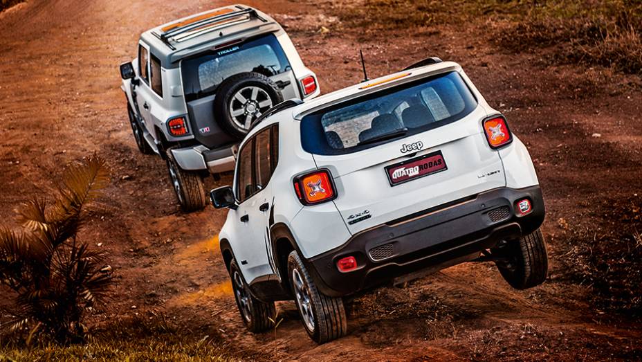 Siga o mestre: Renegade não se amedrontadiante do T4 | <a href="https://beta-develop.quatrorodas.abril.com.br//carros/comparativos/troller-t4-x-jeep-renegade-890323.shtml" target="_blank" rel="migration">Leia mais</a>