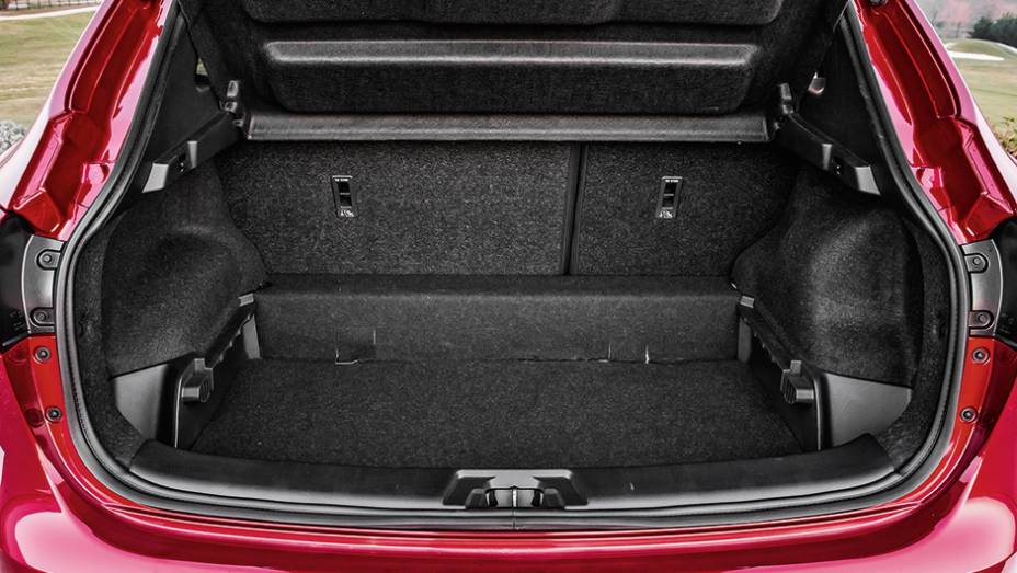 ... podem ser rearranjados para criar... | <a href="https://beta-develop.quatrorodas.abril.com.br/carros/impressoes/nissan-qashqai-888920.shtml" target="_blank" rel="migration">Leia mais</a>