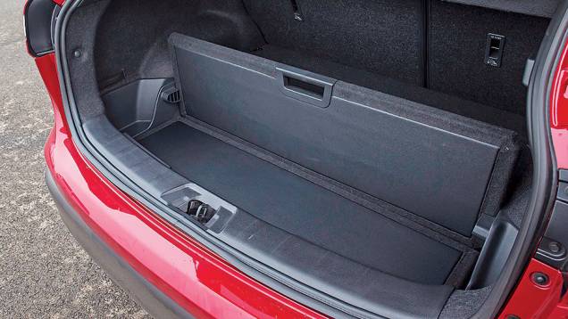 ... 16 variações do espaço de carga | <a href="https://beta-develop.quatrorodas.abril.com.br/carros/impressoes/nissan-qashqai-888920.shtml" target="_blank" rel="migration">Leia mais</a> ... 16 variações do espaço de carga | <a href="https://beta-develop.quatrorodas.abril.com.br/carros/impressoes/nissan-qashqai-888920.shtml" target="_blank" rel="migration">Leia mais</a>