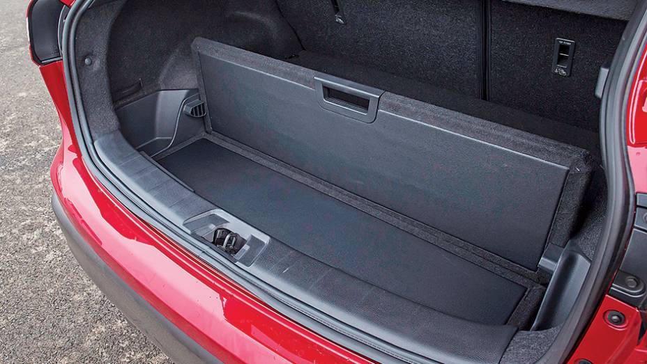 ... 16 varia&ccedil;&otilde;es do espa&ccedil;o de carga | <a href="https://beta-develop.quatrorodas.abril.com.br/carros/impressoes/nissan-qashqai-888920.shtml" target="_blank" rel="migration">Leia mais</a>