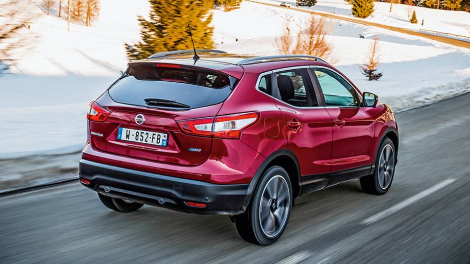 Design traseirodo Qashqairemete a algunsSUVs da Hyundai | <a href="https://beta-develop.quatrorodas.abril.com.br/carros/impressoes/nissan-qashqai-888920.shtml" target="_blank" rel="migration">Leia mais</a>