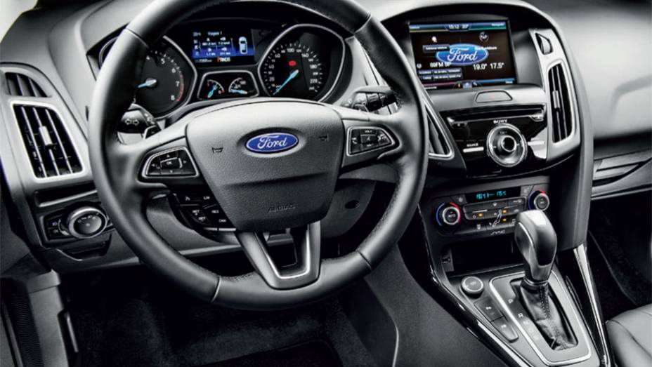 Comandos &agrave; m&atilde;o e painel emborrachado agrad&aacute;vel ao toque | <a href="https://beta-develop.quatrorodas.abril.com.br/carros/testes/ford-focus-fastback-titanium-plus-898220.shtml" target="_blank" rel="migration">Leia mais</a>
