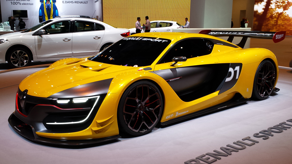 Al&eacute;m dos lan&ccedil;amentos, a Renault Sport aproveitou para exibir o R.S 01, carro feito para competi&ccedil;&atilde;o
