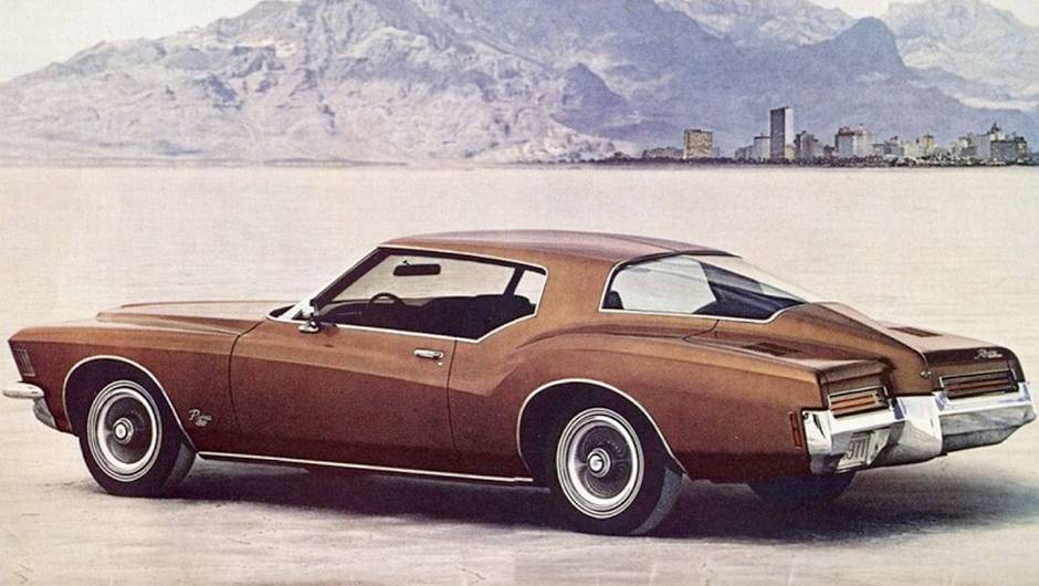 Riveira 1971O desenho fastback do Chevrolet Corvette 1963-1967, com dobras no vidro traseiro, pareceu renascer no Riviera 1971, uma ousadia rara na Buick Riveira 1971O desenho fastback do Chevrolet Corvette 1963-1967, com dobras no vidro traseiro, pareceu renascer no Riviera 1971, uma ousadia rara na Buick