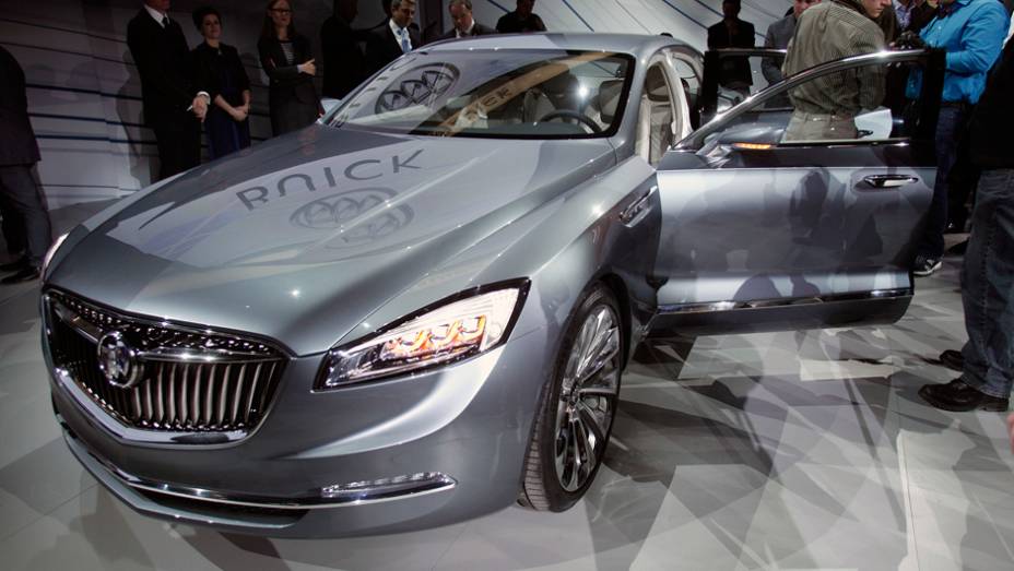 Buick Avenir concept | <a href="https://beta-develop.quatrorodas.abril.com.br/noticias/saloes/detroit-2015/buick-revela-avenir-concept-824440.shtml" rel="migration">Leia mais</a> | <a href="https://beta-develop.quatrorodas.abril.com.br/galerias/saloes/detroit-2015/direto-detroit-parte-2-825561.shtml" rel="migration">V</a>