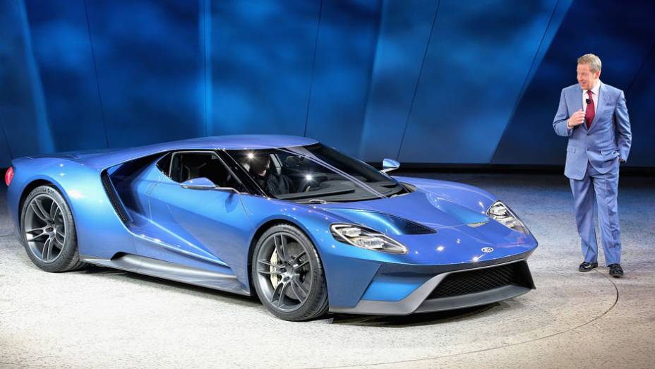 Ford GT concept | <a href="https://beta-develop.quatrorodas.abril.com.br/noticias/saloes/detroit-2015/ford-gt-concept-mostrado-detroit-824580.shtml" rel="migration">Leia mais</a> | <a href="https://beta-develop.quatrorodas.abril.com.br/galerias/saloes/detroit-2015/direto-detroit-parte-2-825561.shtml" rel="migration">V</a>