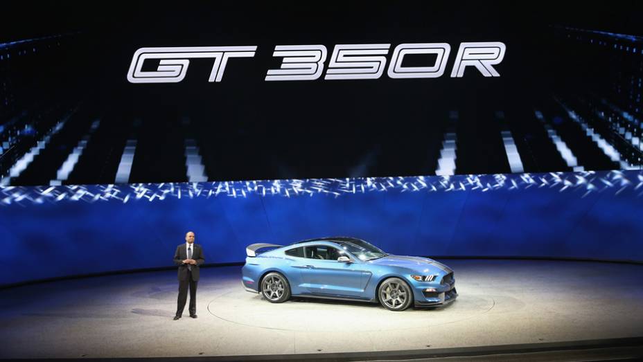 Ford Mustang Shelby GT350 R| <a href="https://beta-develop.quatrorodas.abril.com.br/noticias/saloes/detroit-2015/mustang-shelby-gt350r-lancado-pela-ford-824780.shtml" rel="migration">Leia mais</a> | <a href="https://beta-develop.quatrorodas.abril.com.br/galerias/saloes/detroit-2015/direto-detroit-pa" rel="migration"></a>