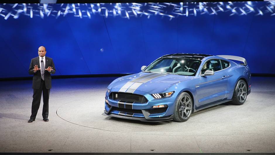 Ford Mustang Shelby GT350 R| <a href="https://beta-develop.quatrorodas.abril.com.br/noticias/saloes/detroit-2015/mustang-shelby-gt350r-lancado-pela-ford-824780.shtml" rel="migration">Leia mais</a> | <a href="https://beta-develop.quatrorodas.abril.com.br/galerias/saloes/detroit-2015/direto-detroit-pa" rel="migration"></a>
