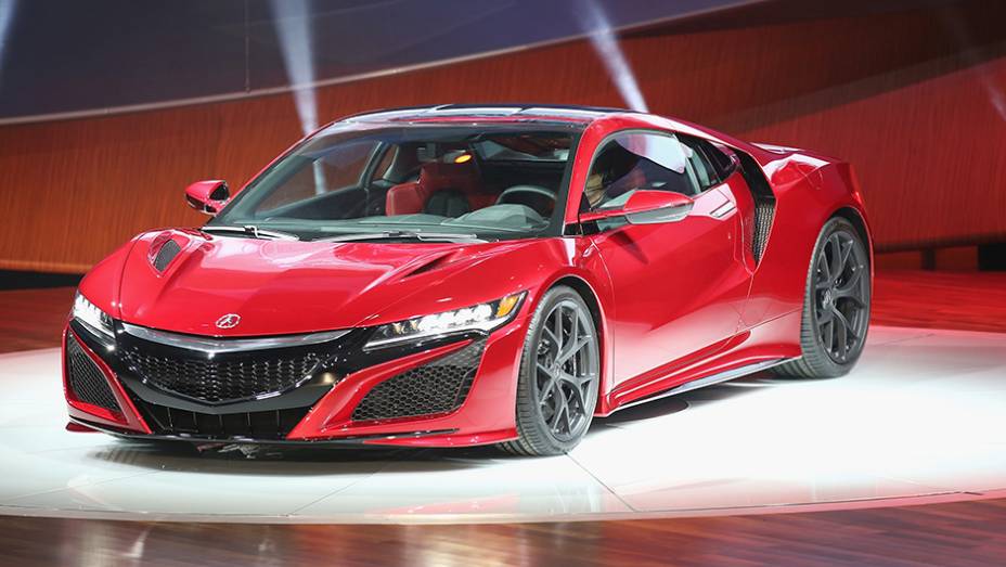 Acura NSX | <a href="https://beta-develop.quatrorodas.abril.com.br/noticias/saloes/detroit-2015/acura-oficializa-nsx-modelo-pode-vir-ao-brasil-824741.shtml" rel="migration">Leia mais</a> | <a href="https://beta-develop.quatrorodas.abril.com.br/galerias/saloes/detroit-2015/direto-detroit-parte-2-825561" rel="migration"></a>