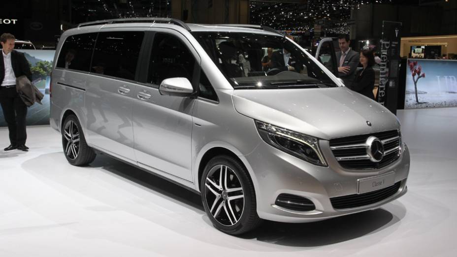 Mercedes-Benz Classe V | <a href="https://beta-develop.quatrorodas.abril.com.br/noticias/saloes/genebra-2014/mercedes-benz-apresenta-classe-v-775446.shtml" rel="migration">Leia mais</a>| <a href="https://beta-develop.quatrorodas.abril.com.br/galerias/saloes/genebra/2014/direto-genebra-parte-2-775719." rel="migration"></a>