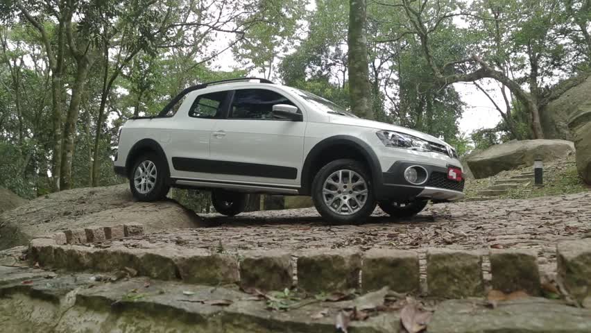 Volkswagen Saveiro Cross Cabine Dupla