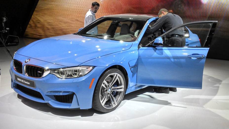 BMW M3 Sedan: o motor 3.0 TwinPower Turbo entrega 431 cv e um visual mais sisudo do que esportivo BMW M3 Sedan: o motor 3.0 TwinPower Turbo entrega 431 cv e um visual mais sisudo do que esportivo