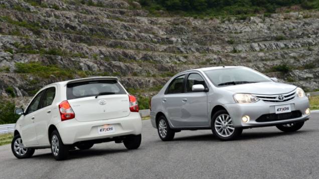 Eis o Etios, o primeiro popular da Toyota a ser vendido no mercado brasileiro | <a href="https://beta-develop.quatrorodas.abril.com.br/salao-do-automovel/2012/carros/toyota-etios-703992.shtml" rel="migration">Leia mais</a> Eis o Etios, o primeiro popular da Toyota a ser vendido no mercado brasileiro | <a href="https://beta-develop.quatrorodas.abril.com.br/salao-do-automovel/2012/carros/toyota-etios-703992.shtml" rel="migration">Leia mais</a>