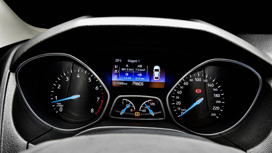 Vers&atilde;o Titanium incorpora tela de LCD colorida com 4,2 polegadas... | <a href="https://beta-develop.quatrorodas.abril.com.br/carros/impressoes/ford-focus-fastback-889520.shtml" rel="migration">Leia mais</a>