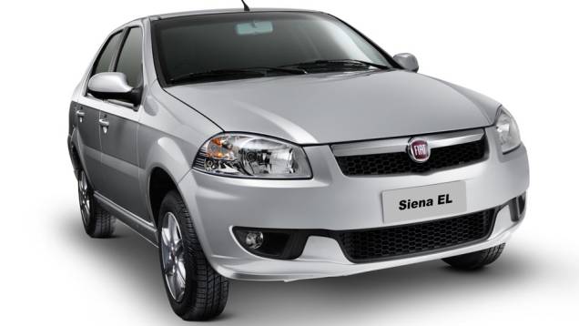 Notou a semelhan&ccedil;a com algum modelo Fiat? Palio Weekend, Siena e Strada receberam uma reestiliza&ccedil;&atilde;o a la Grand Siena, como se percebe no Siena EL | <a href="https://beta-develop.quatrorodas.abril.com.br/carros/lancamentos/fiat-palio-weekend-siena-strada-2013-688581.shtm" rel="migration"></a>