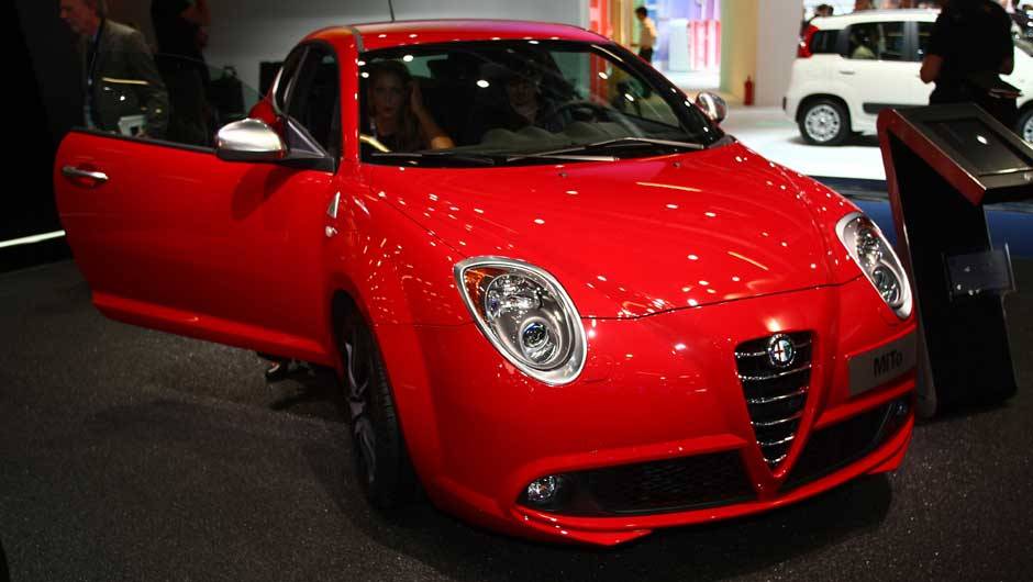 Estande da Alfa Romeo no Salão de Frankfurt 2011