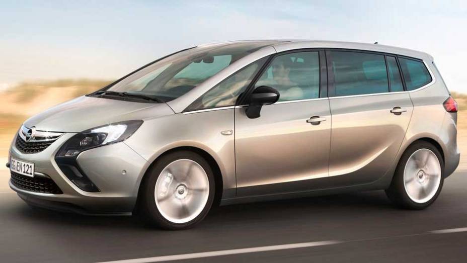 Motores oferecidos s&atilde;o gasolina 1.4 l, com 120 e 140 cv