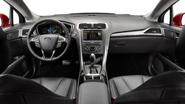 O interior também foi totalmente renovado | <a href="https://beta-develop.quatrorodas.abril.com.br/salao-do-automovel/2012/carros/fusion-706006.shtml" rel="migration">Leia mais</a> O interior também foi totalmente renovado | <a href="https://beta-develop.quatrorodas.abril.com.br/salao-do-automovel/2012/carros/fusion-706006.shtml" rel="migration">Leia mais</a>