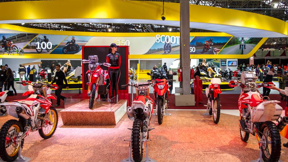 Estande da Honda no Salão Duas Rodas 2013 | <a href="https://beta-develop.quatrorodas.abril.com.br/moto/noticias/honda-investe-modelos-500cc-756399.shtml" rel="migration">Leia mais</a> Estande da Honda no Salão Duas Rodas 2013 | <a href="https://beta-develop.quatrorodas.abril.com.br/moto/noticias/honda-investe-modelos-500cc-756399.shtml" rel="migration">Leia mais</a>
