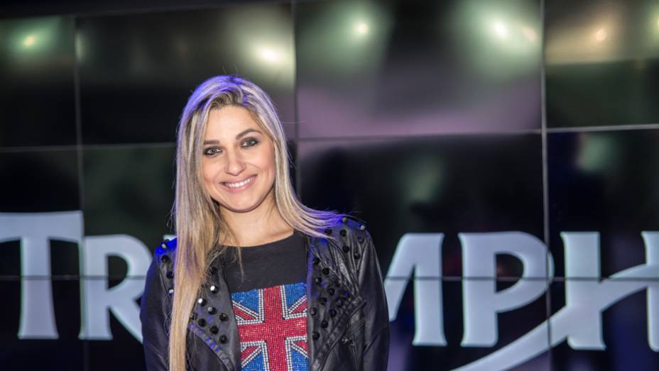 Garotas do Sal&atilde;o Duas Rodas | <a href="https://beta-develop.quatrorodas.abril.com.br/moto/galerias/garotas/garotas-salao-duas-rodas-parte-2-756601.shtml" rel="migration">Veja a segunda galeria das gatas do Sal&atilde;o Duas Rodas</a>